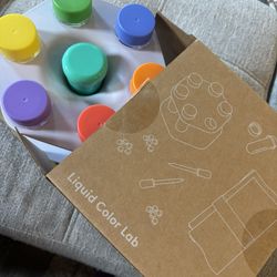 Lovevery Liquid Color Lab