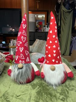 Valentine’s Day Theme Gnomes