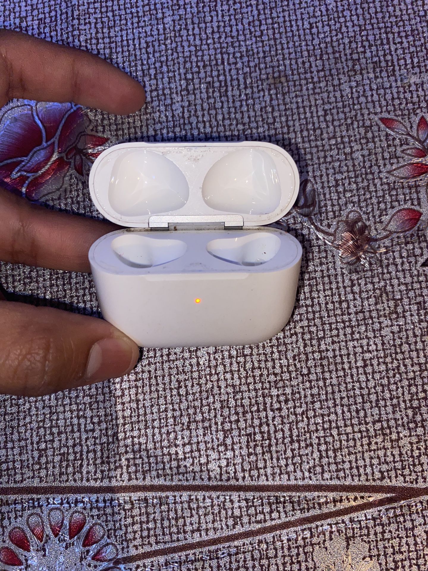 3RD Generation Airpod (CASE ONLY