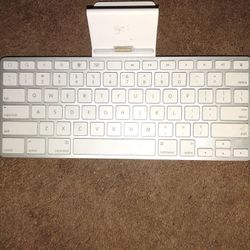 Apple Keyboard 