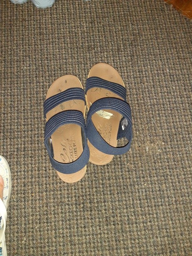 Sandles