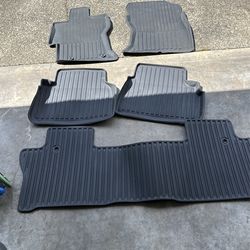 Subaru Crosstrek Rubber Mat