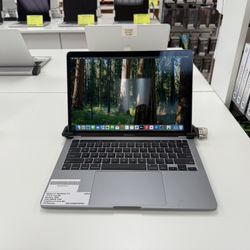 MacBook Pro 13 Inch 8 Core M2 