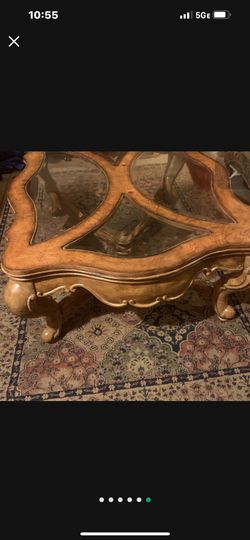 6 Piece Living Room Set Selling To Highest Bidder