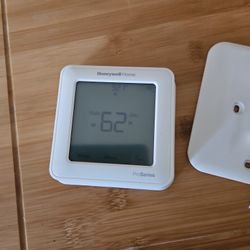 Honeywell Home Pro Series 