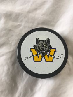 Walker Wolves Rare Puck