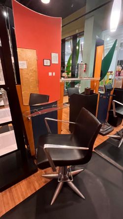 6 lifting hair chairs