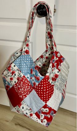 Beautiful Mondo Bag Quilted Patriotic