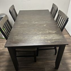Dining Room Table 