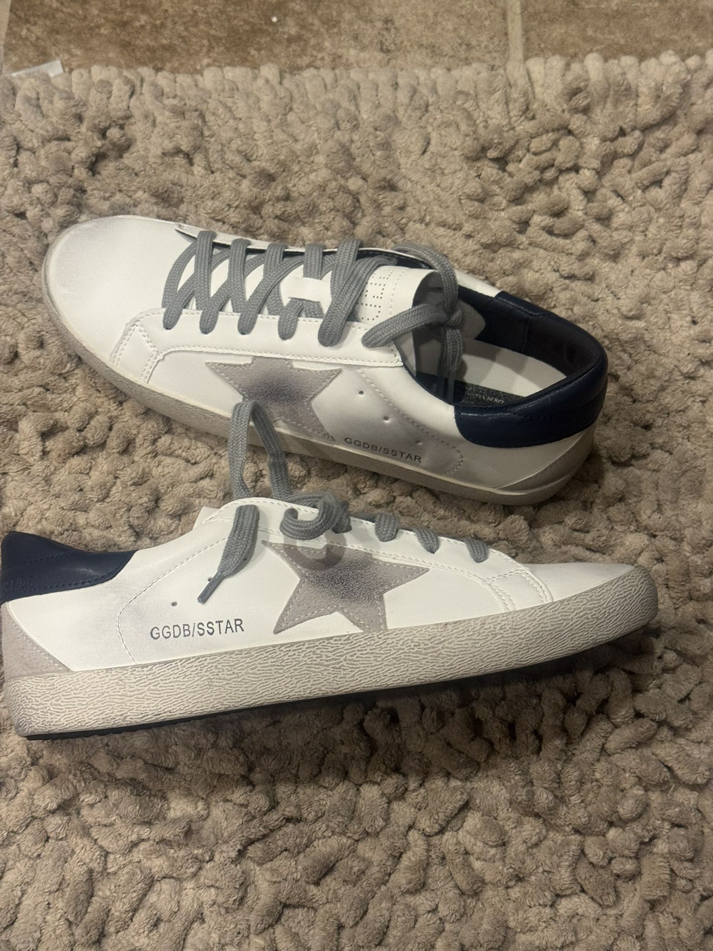 Golden Goose Sneakers