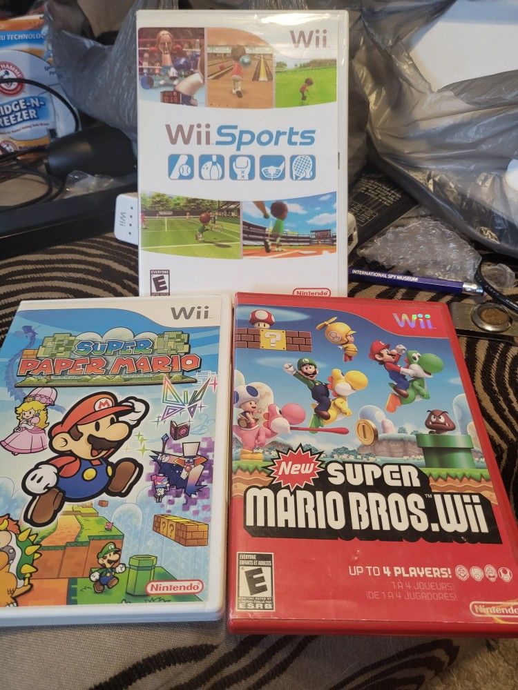 3 Nintendo Wii Games
New Super Mario bros
Wii sports
Paper mario
All complete