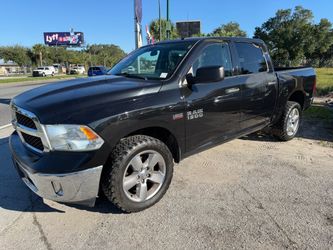 Ram 1500 Crew Cab Pickup Truck