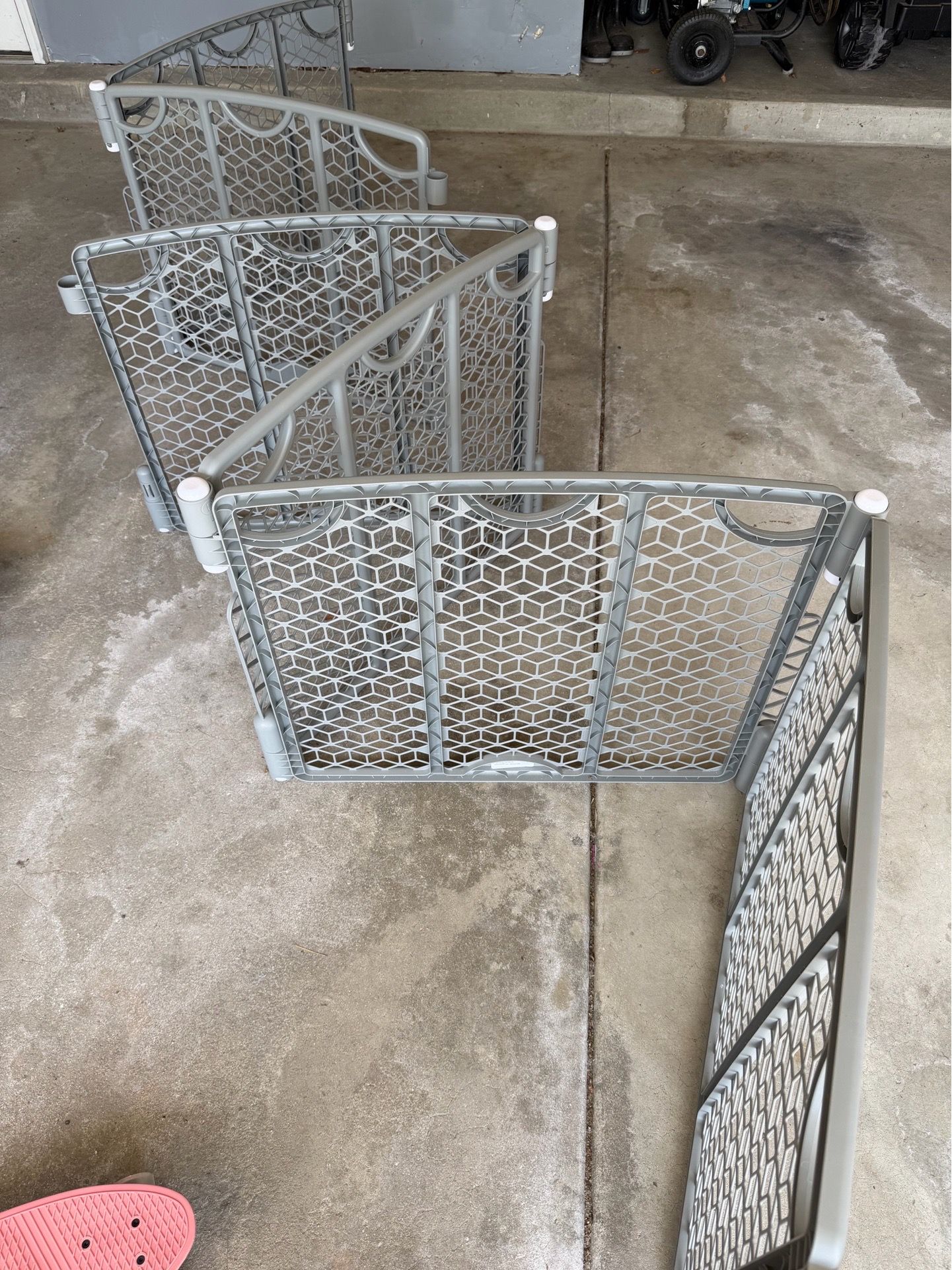 Foldable gate