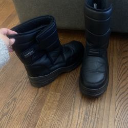 Snow Boots