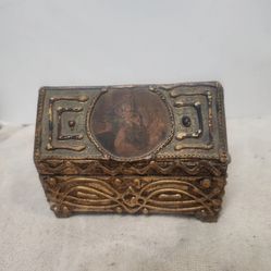 Antique Italian Florentine & Gilt Domed Wood Trinket Jewelry Box with Madonna