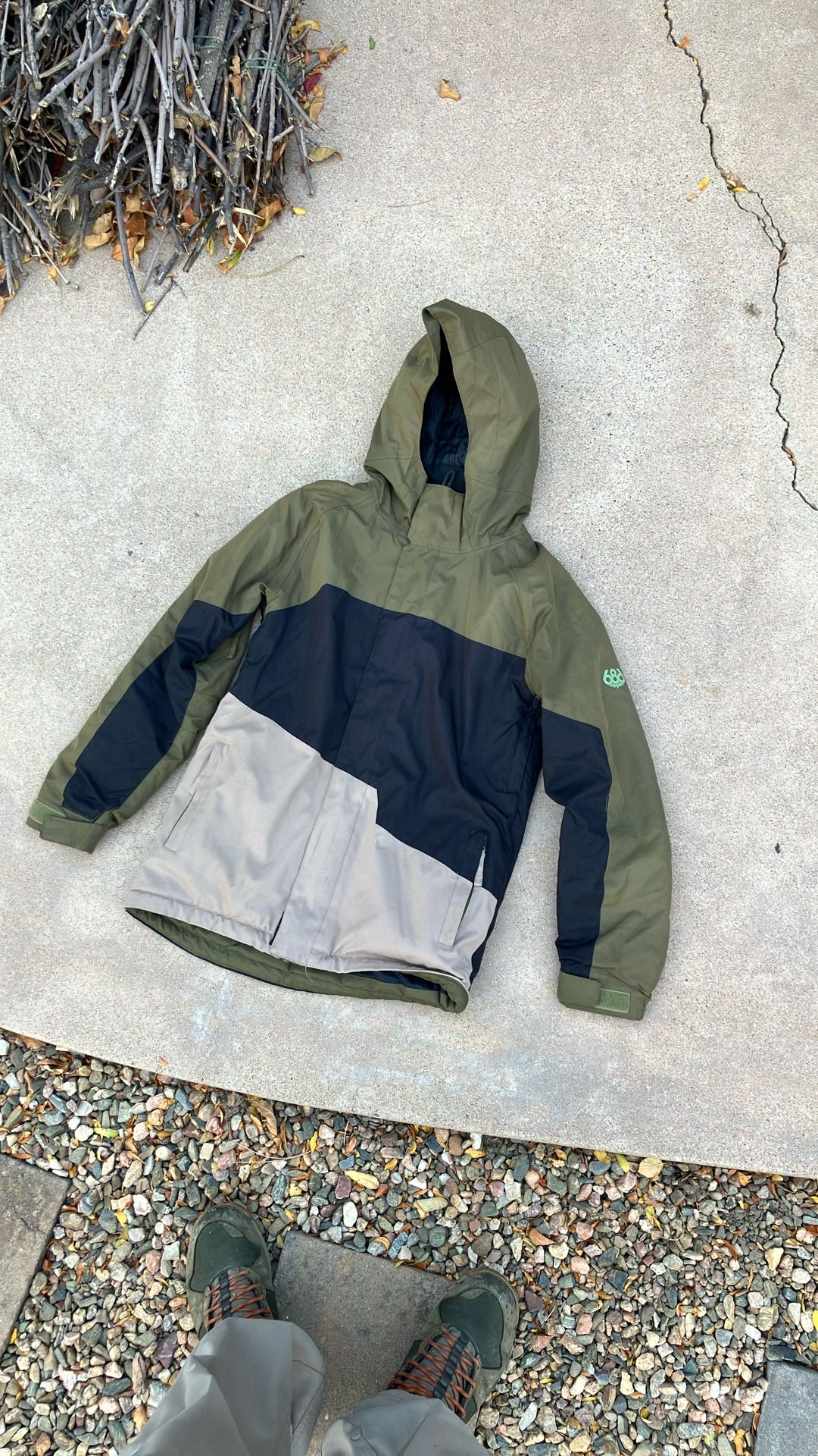 Boys 686 Snowboarding Jacket