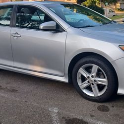 2013 Toyota Camry 
