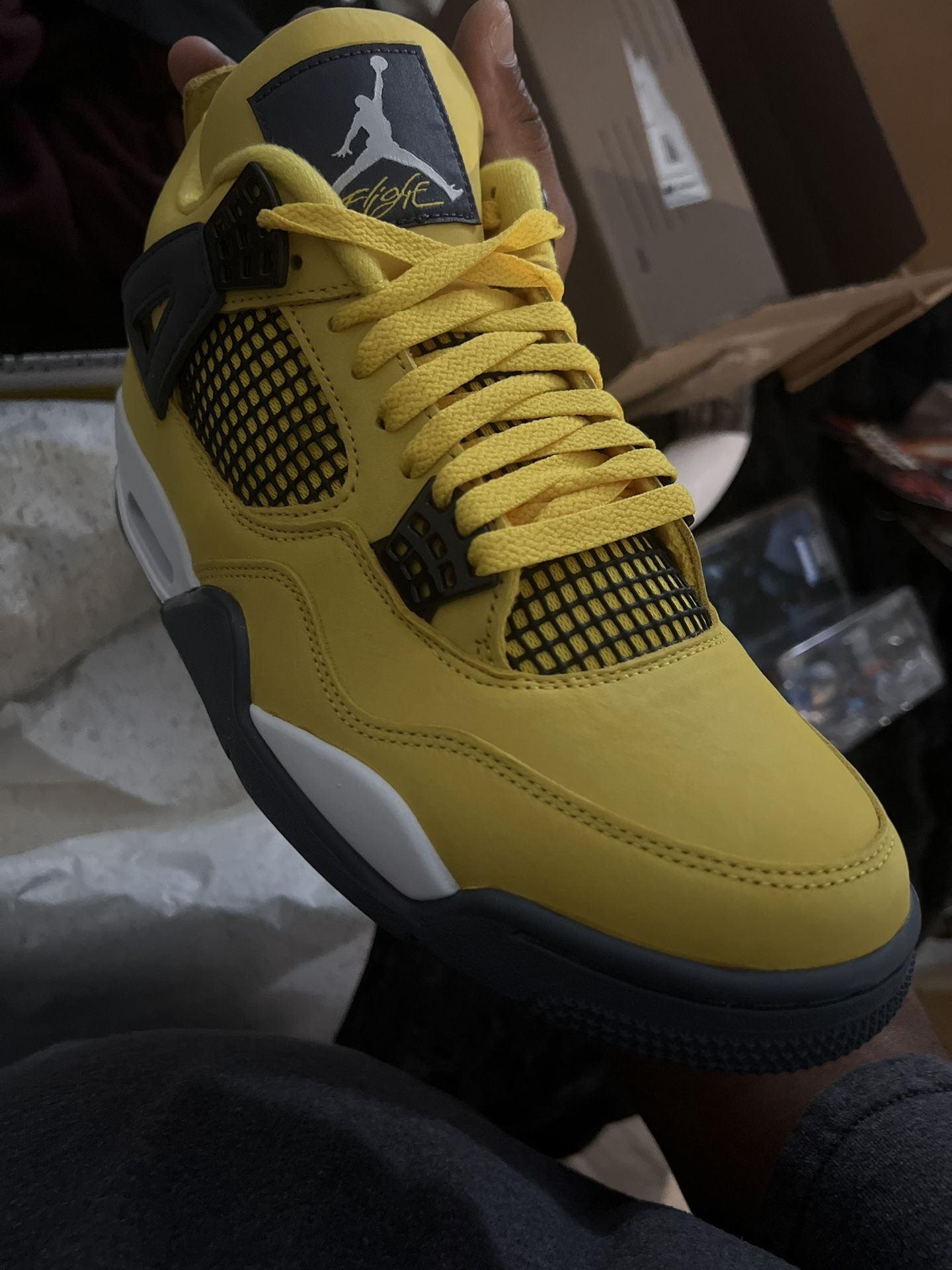 Brand New Authenic Jordan 4 Retros! Lightning!