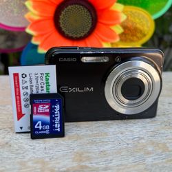 Casio Exilim EX-S880 Digital Camera