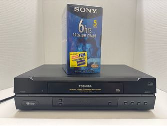 Toshiba W-422 VCR VHS Player Recorder 4 Head Hi-Fi w/ Sony Blank VHS Tapes