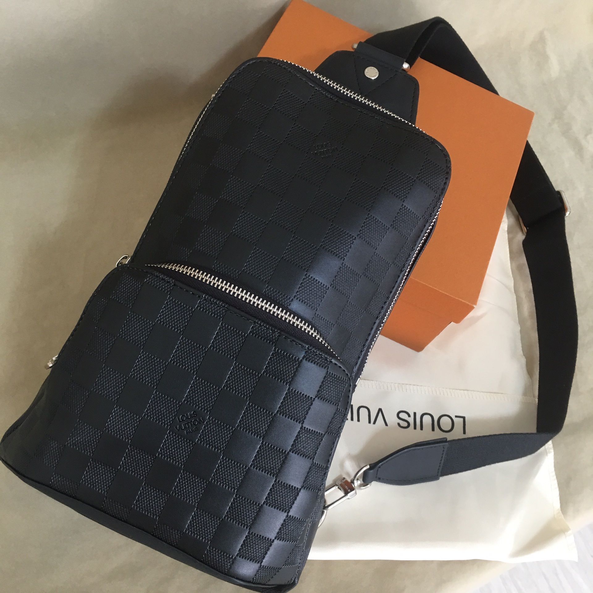authentic Louis Vuitton Damier Infini Calfskin Backpack for Sale in  Albuquerque, NM - OfferUp