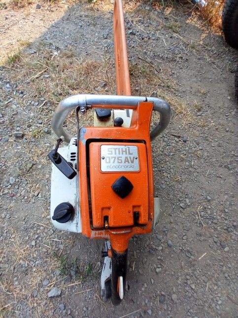 Stihl 075 Chainsaw