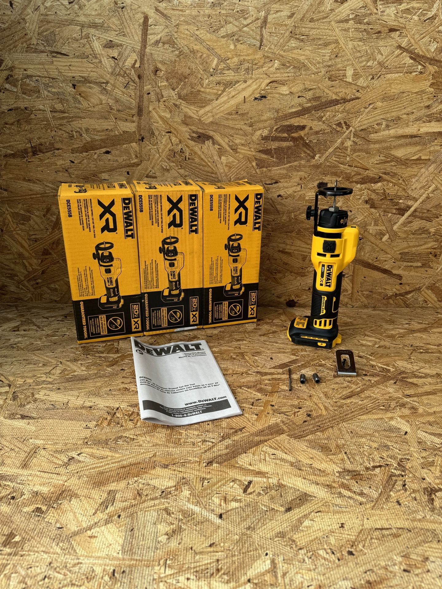 Dewalt 20v XR Brushless Drywall Cut-Out Tool Model DCE555 (Tool Only)
