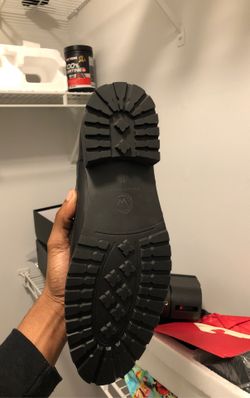 Caesar walks Chelsea boots