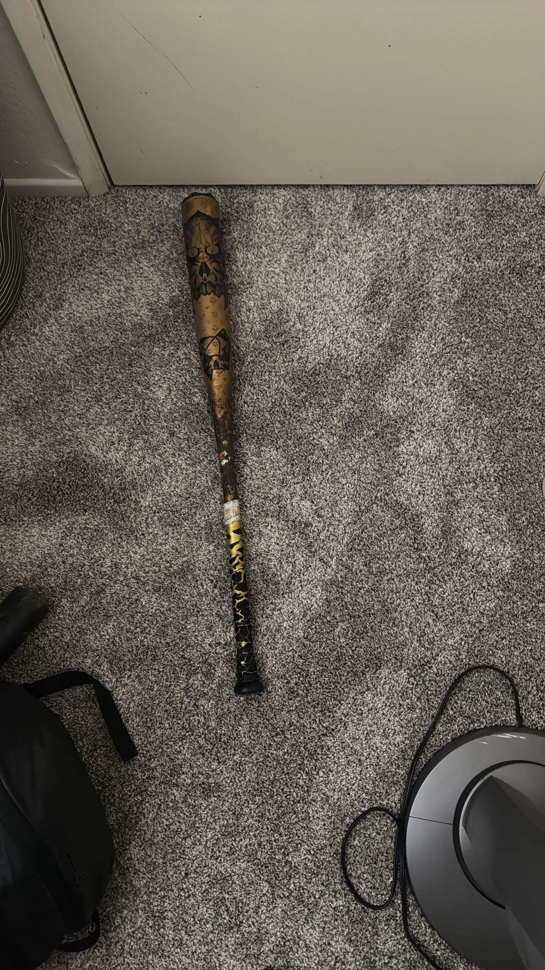 2023 Demarini Voodoo One Gold BBCOR(-3) 33/30