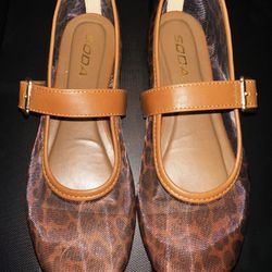 Leopard Flats
