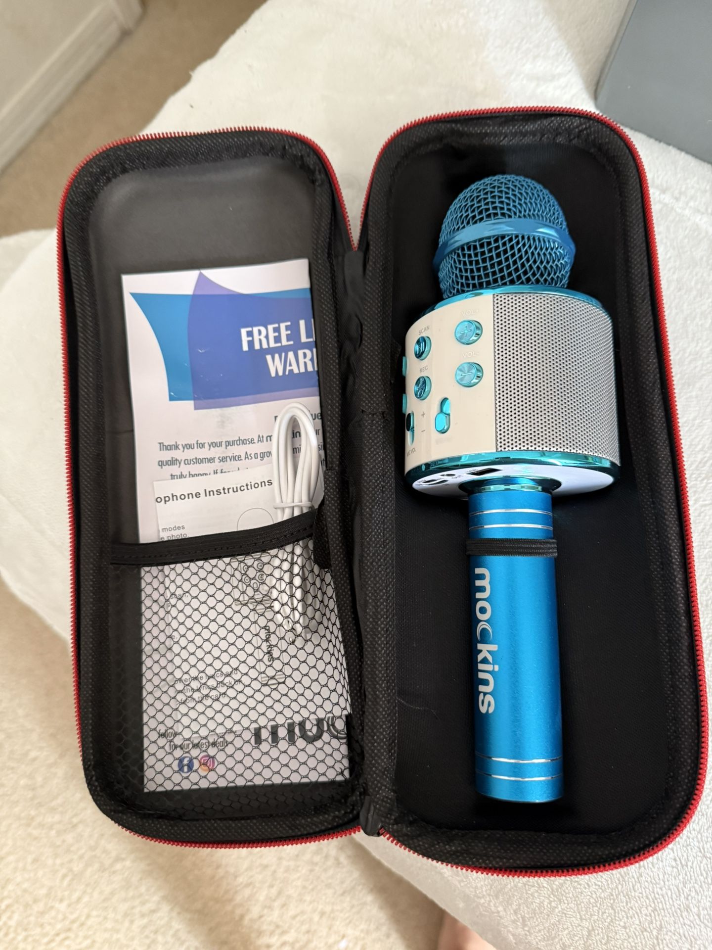 Wireless microphone + Case