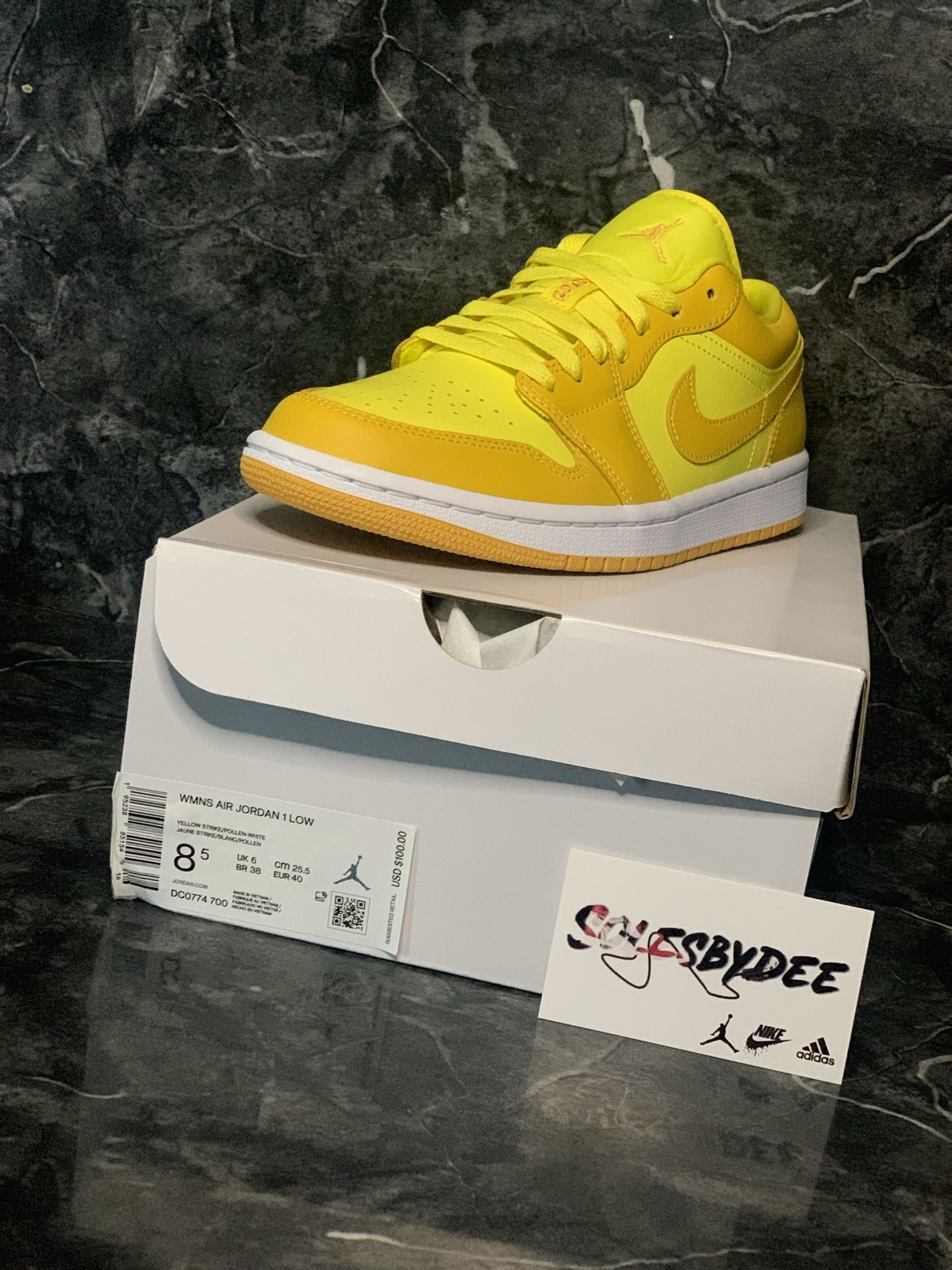 WMNS Jordan 1 Low Yellow Strike Sz 5