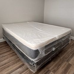 Queen mattress pillow top set with box spring (2pc - new)