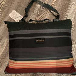 PENDLETON Outdoor Packable Blanket -NEVER USED