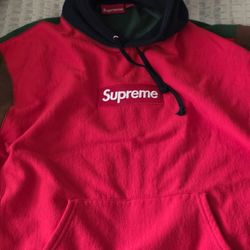 Supreme Hoodie