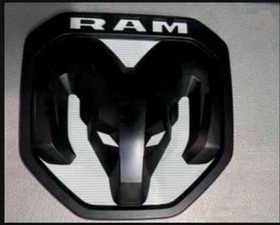 Custom Dodge Ram Tailgate Logo