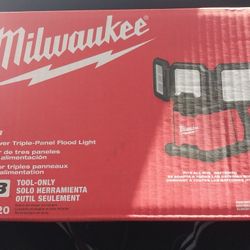 Milwaukee M18 ROVER Dual Power Triple-Panel Flood Light, model 2368-20. 