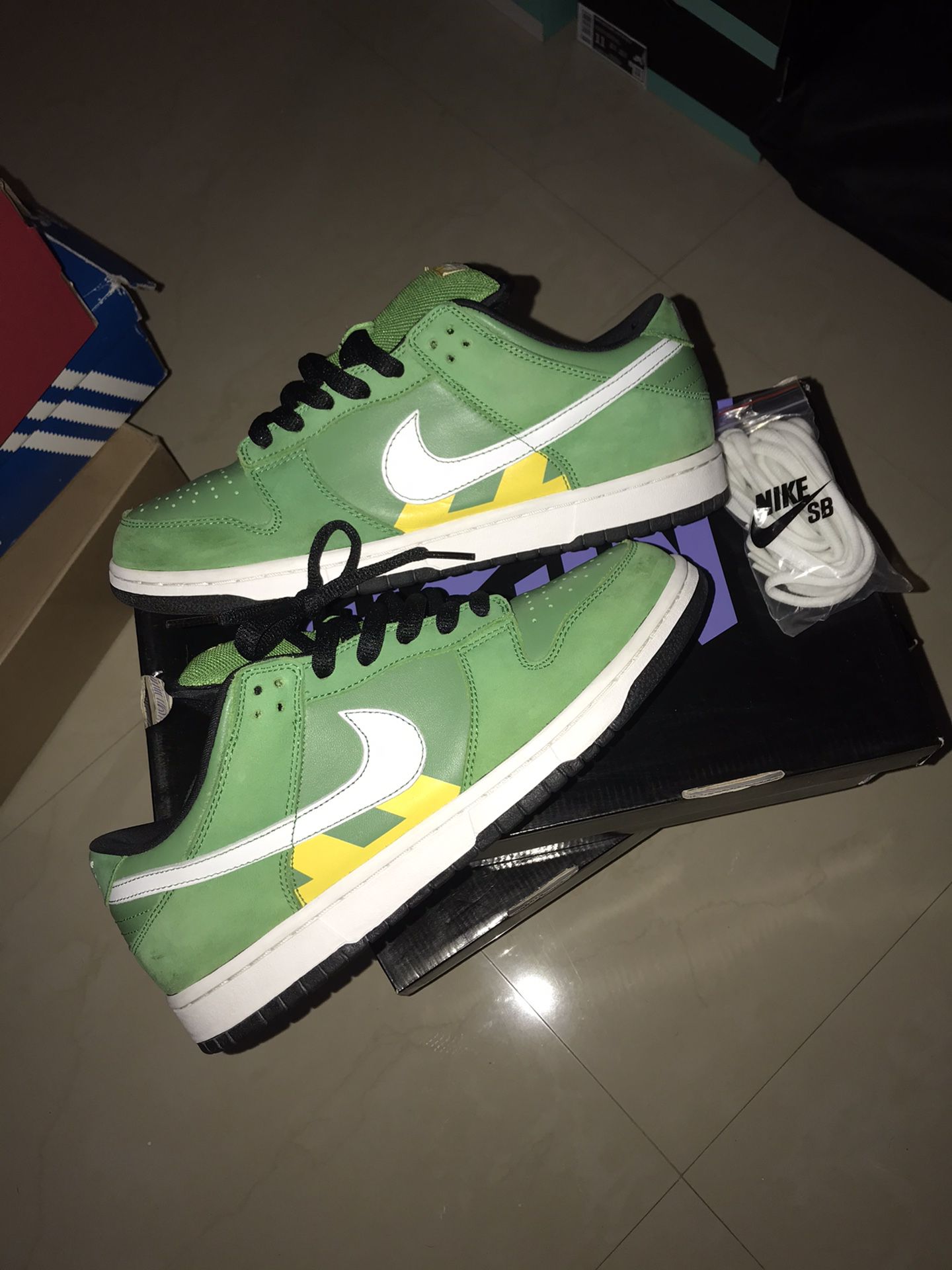 Nike SB “Green Taxi”
