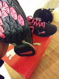 Brand new pumas Women's size 6