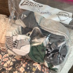 0-3 Months Socks, Mitten, Caps 