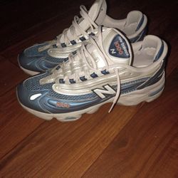 Men's Size 11.5 NEW BALANCE 