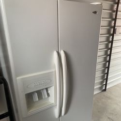 Refrigerator Maytag 