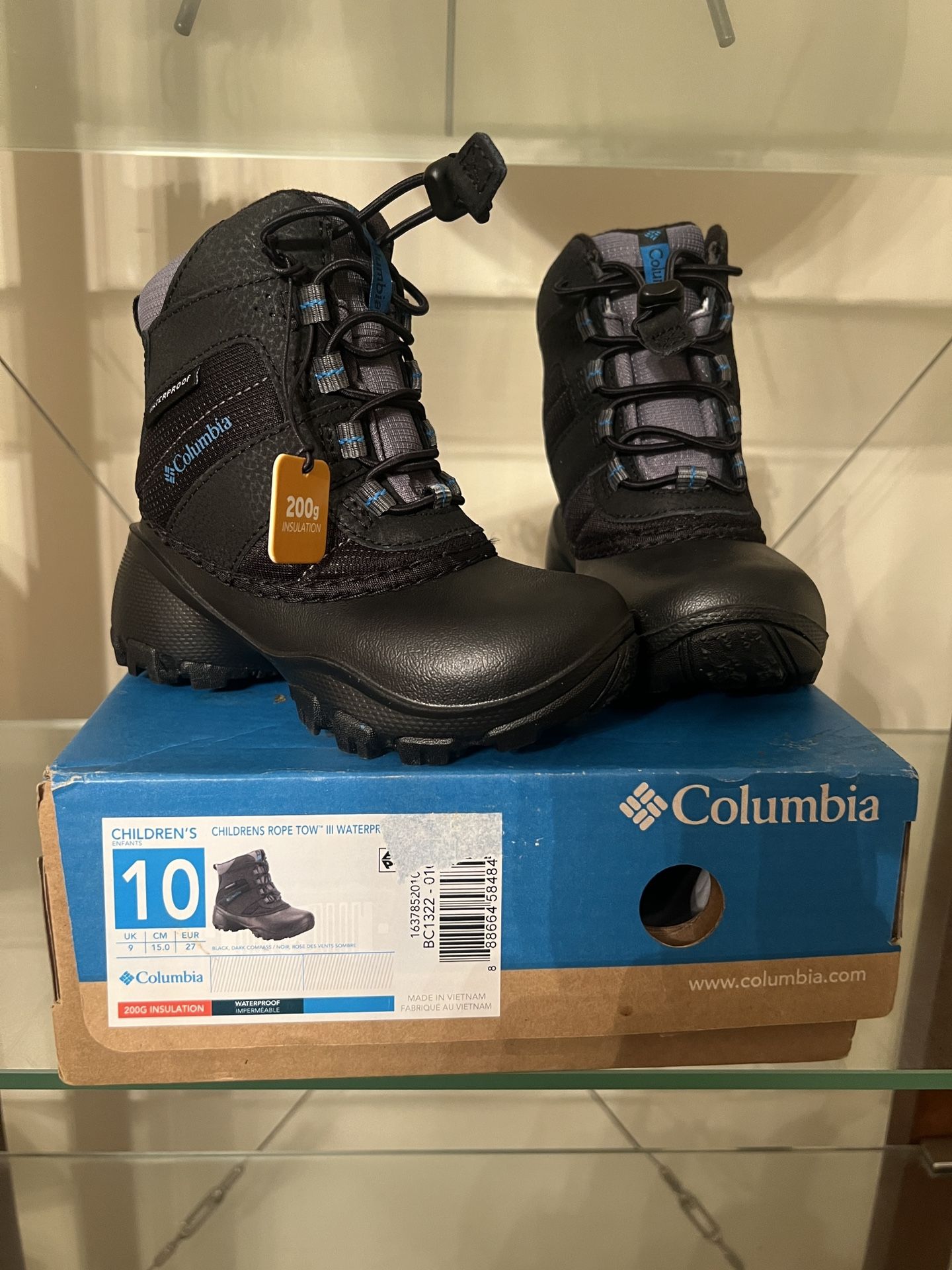 New In Box Columbia Boots