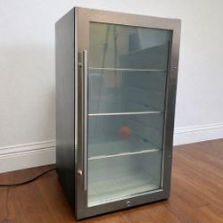 Summit Commercial Beverage Fridge – Stainless – Powers On (Needs Repair)