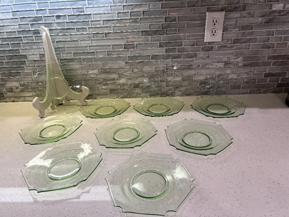 Set of 10 Vintage Green Depression Glass Octagon Plates Dish