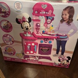 Mini Mouse Play Kitchen 