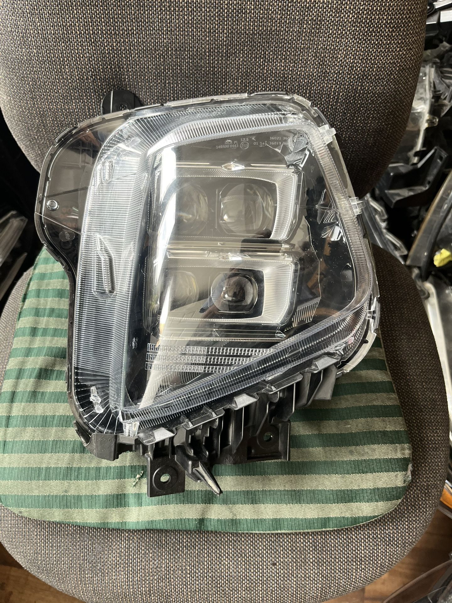 2022-24 HYUNDAI TUCSON LEFT HEADLIGHT