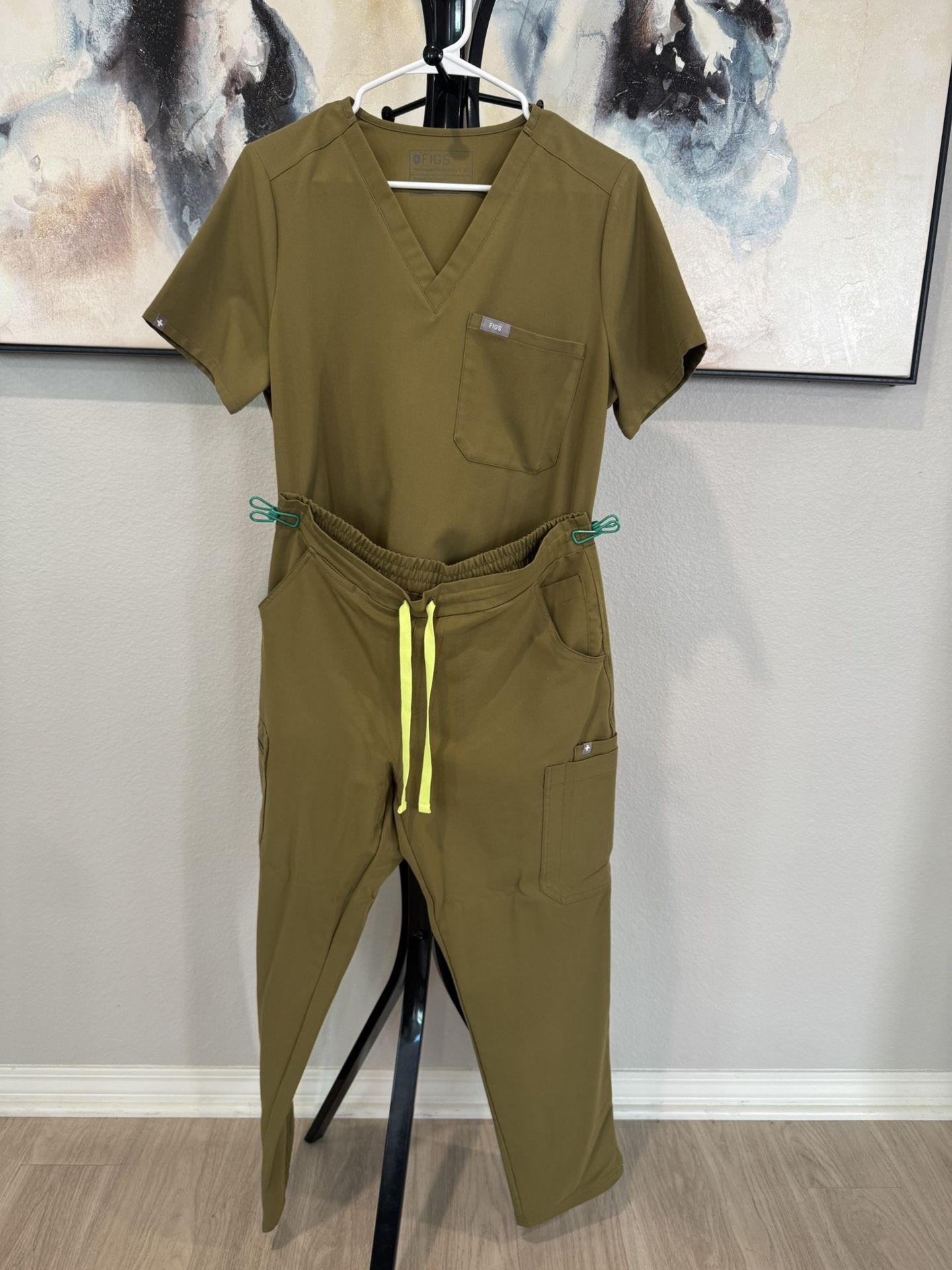 Figs Scrubs Top & Bottom Set