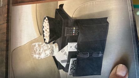 Armrest organizer