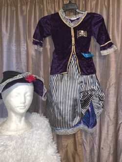 Pirata Halloween costume size 3/4T. Girl